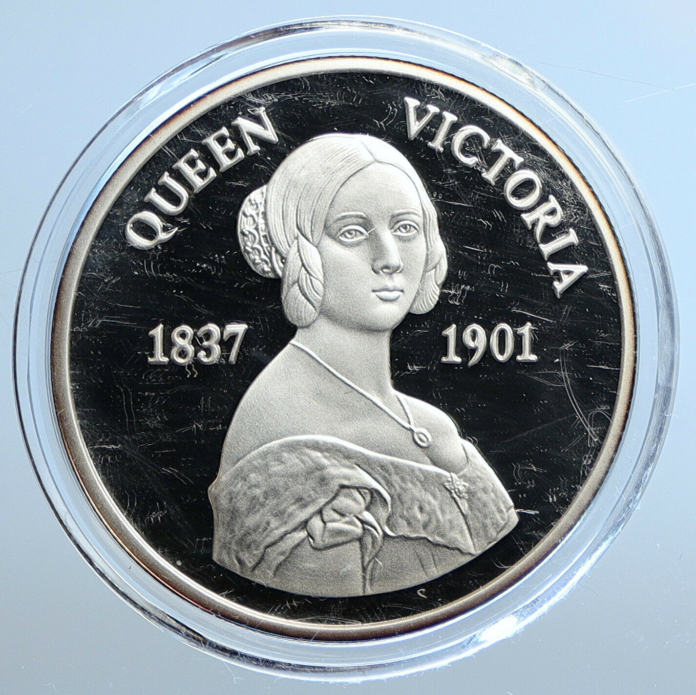 2001 TURKS & CAICOS Young UK Queen Victoria Proof Silver 20 Crown Coin i111358