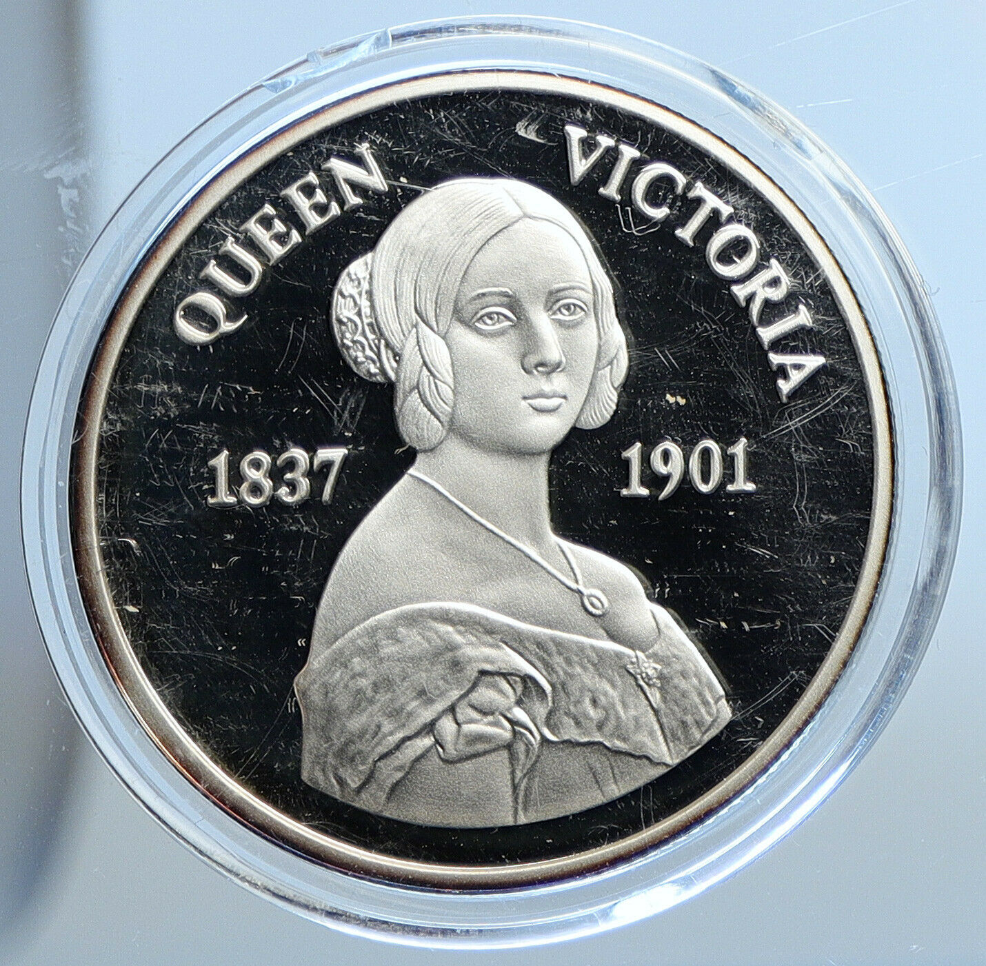 2001 TURKS & CAICOS Young UK Queen Victoria Proof Silver 20 Crown Coin i111347