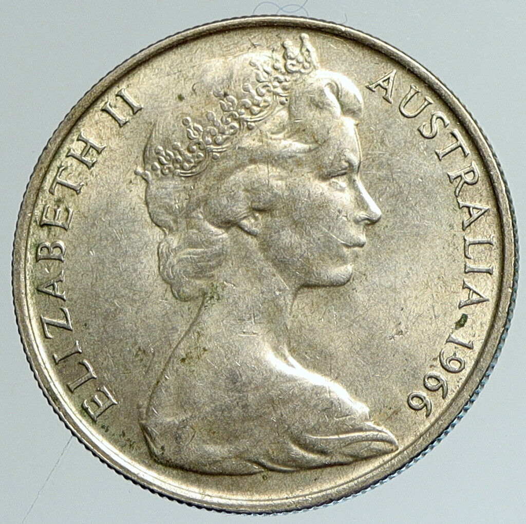 1966 AUSTRALIA UK Queen Elizabeth II with Kangaroos Silver 50 Cents Coin i111638