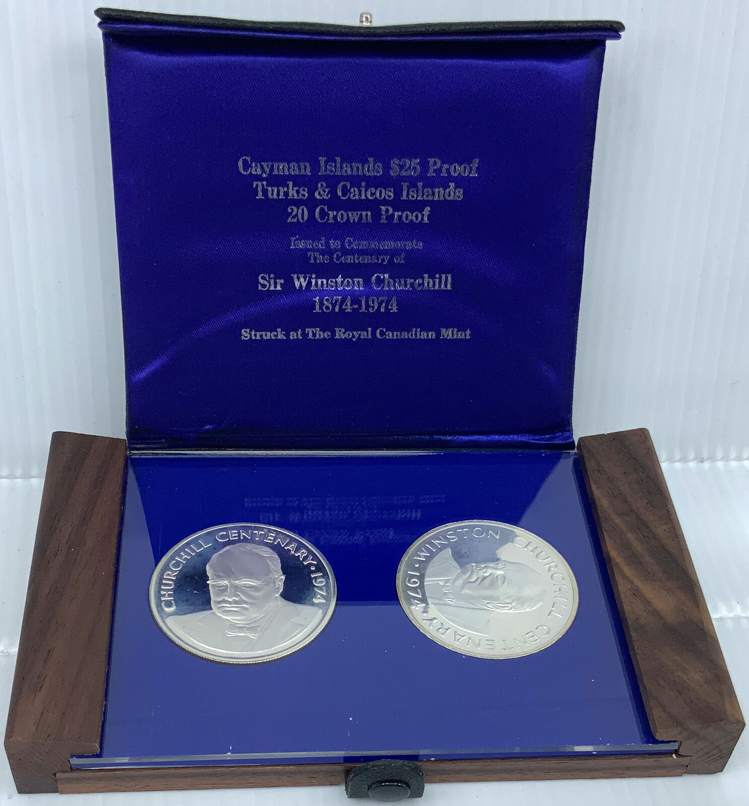 1974 TURKS & CAICOS CAYMAN ISLANDS Churchill Proof Silver Set of 2 Coins i116659