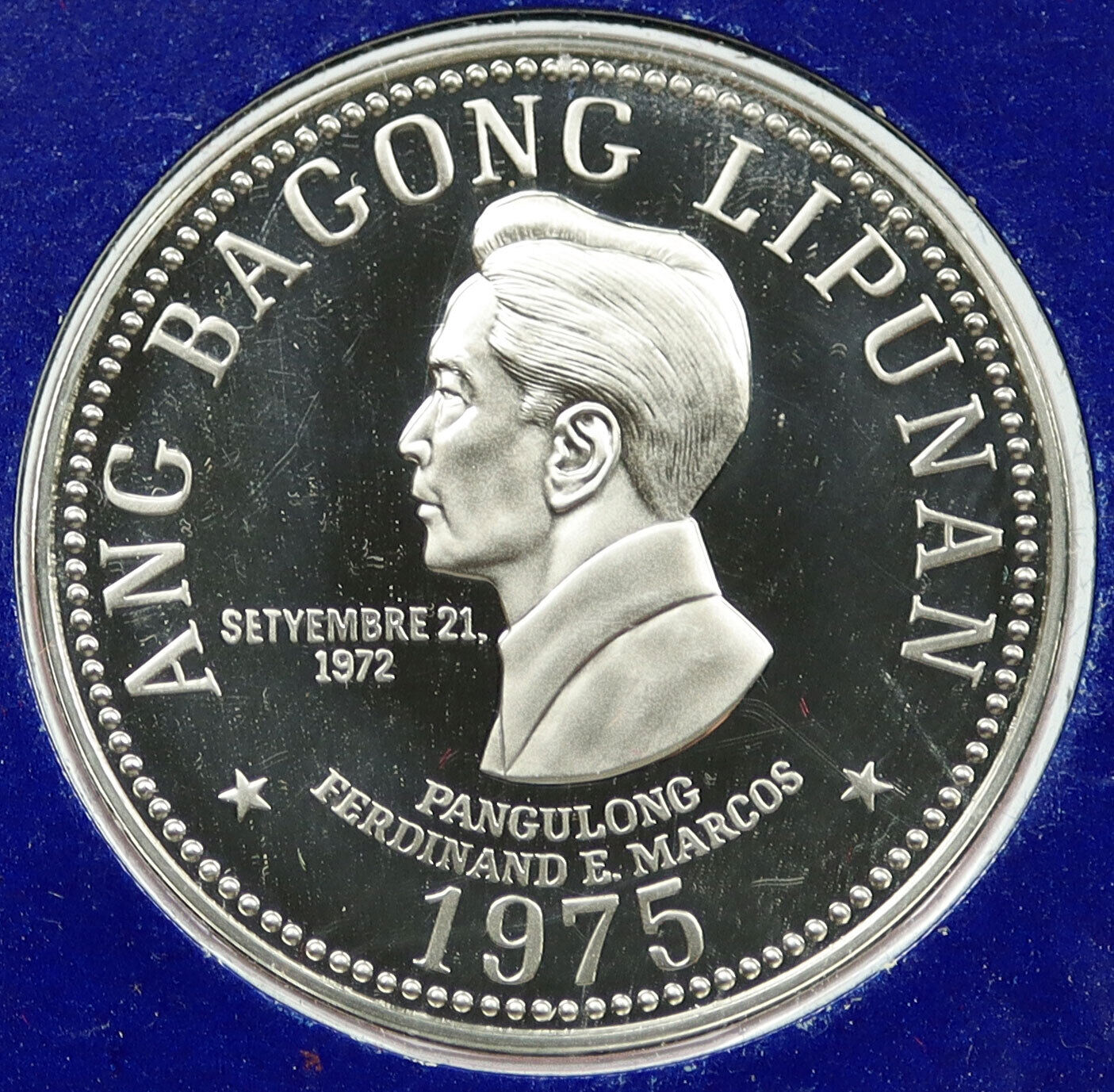 1975 PHILIPPINES New Society MARCOS Lipunan VINTAGE Proof 5 Piso Coin i117458