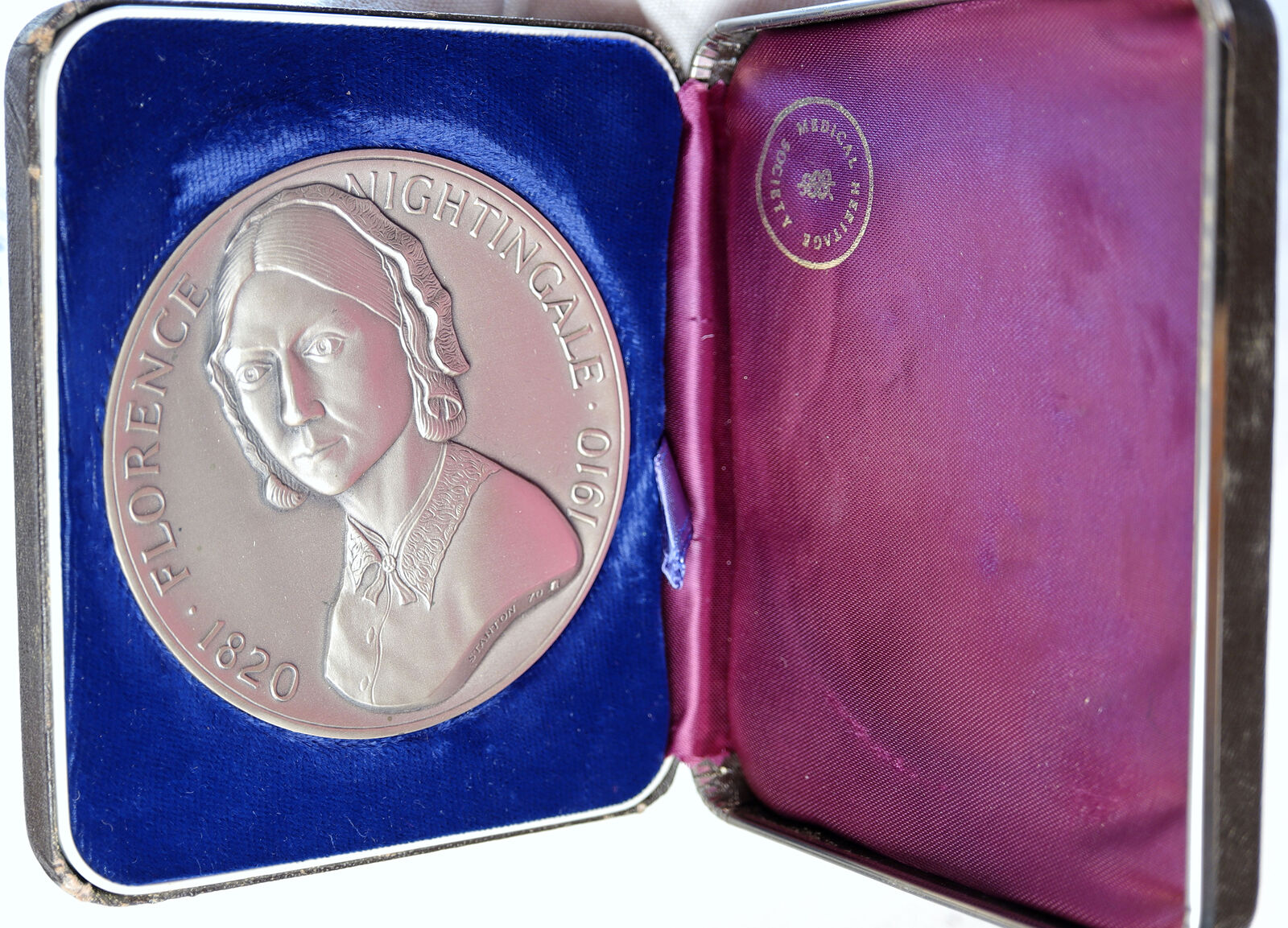 1910 UK United Kingdom FLORENCE NIGHTINGALE British Medical Silver Medal i114876