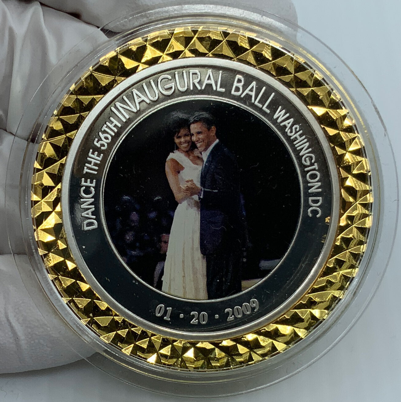 2009 US President OBAMA & Wife Michelle INAGURATION BALL Medal in Box i116038