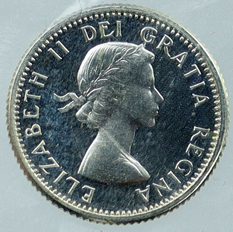 1963 CANADA Queen ELIZABETH II Silver 10 Cents Coin BLUENOSE SHIP i118219