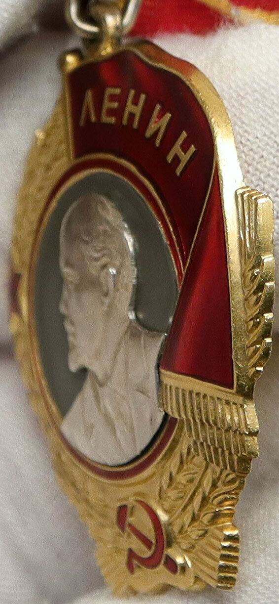 1943-91 Russia ORDER OF LENIN MEDAL Gold Platinum ANTIQUE Ribbon Medal i88179