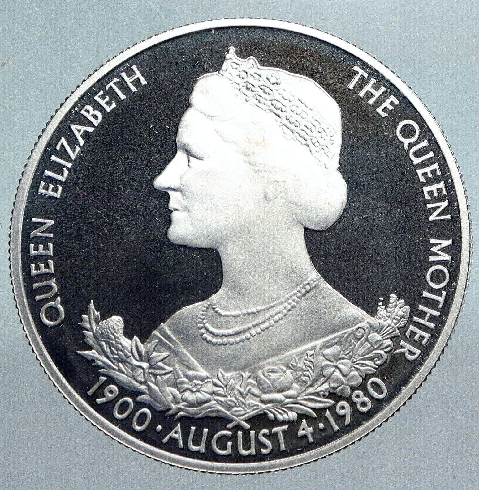 1980 GUERNSEY Island Queen Mother Elizabeth II PROOF Silver 25 Pence Coin i89894